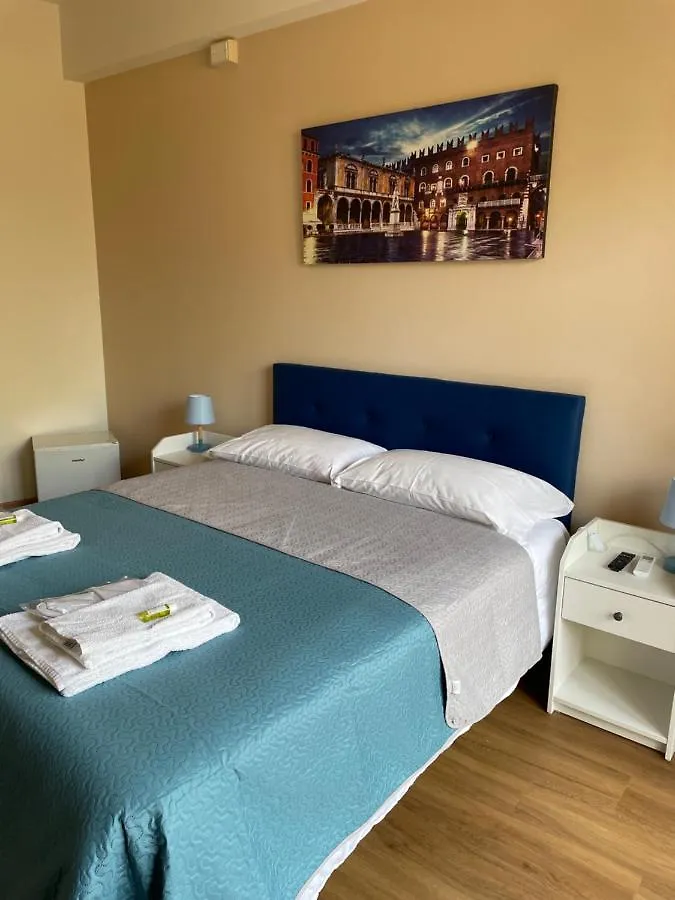 Sciesa Guest House Verona Italien