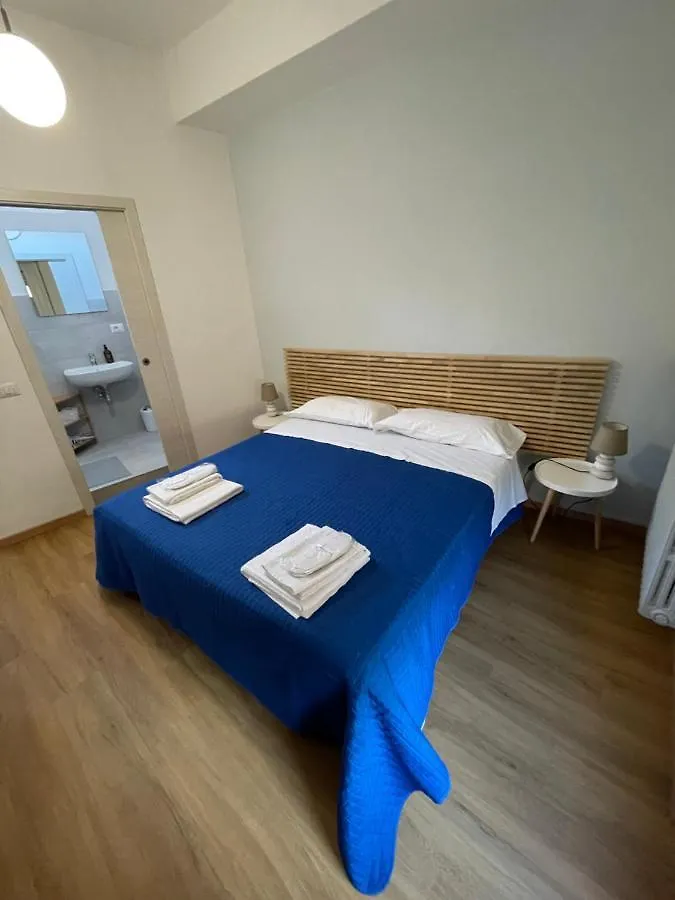 Sciesa Guest House Верона